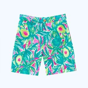 Lilly Pulitzer
BOYS BEAUMONT SHORT, PINK SUNSET, GUAC AND ROLL